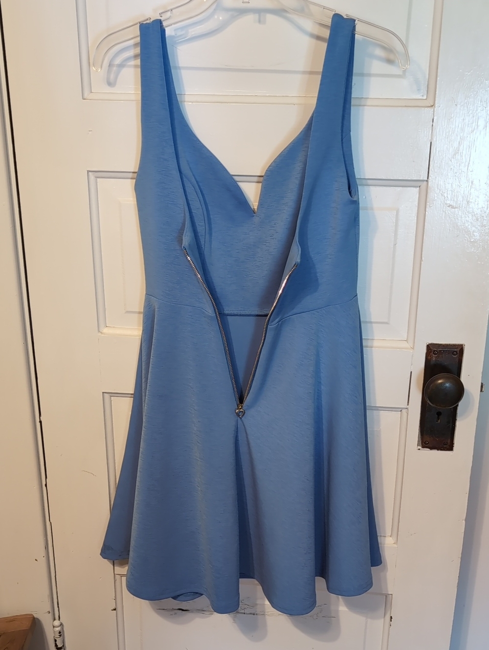 Sleeveless V-Neck Blue Skater Dress with Front Zip